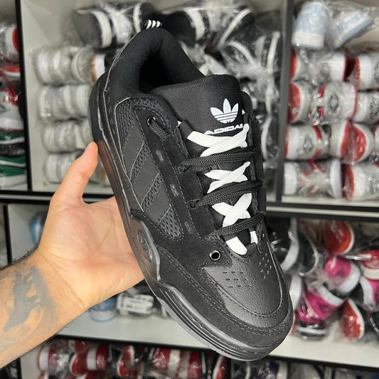 ADIDAS 2000 Black