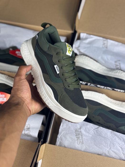 UltraRange Neo - (Linha Premium) x Verde Militar