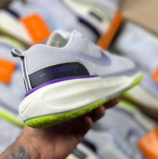 Nike ZoomX Branco/Verde e Roxo