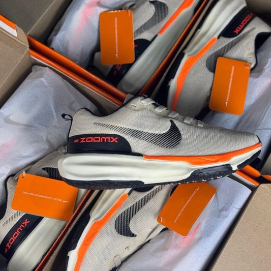 ZoomX 04 - (Linha Premium)x Areia/Preto.