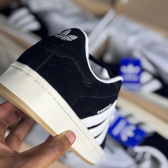 Adidas Campus Primeira Linha - Feminino/Masculino x Preto/Branco