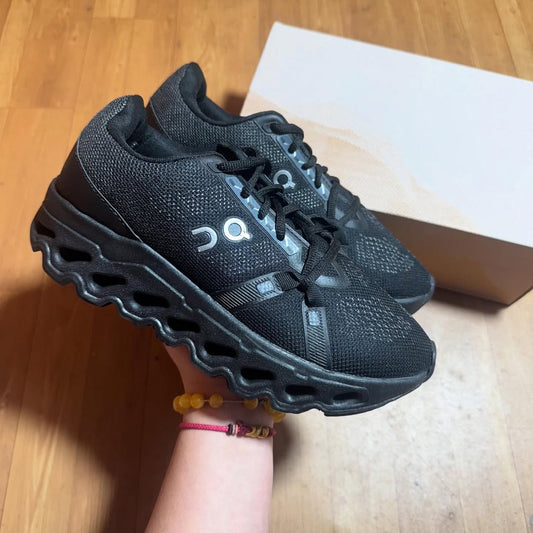 On Cloudzone preto/preto Importado 1.1