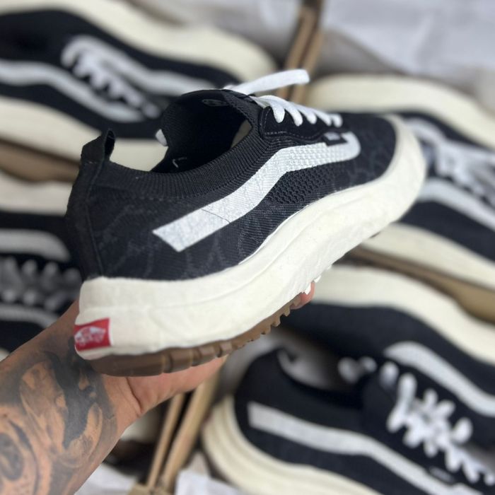 Tênis Vans Vr3 Sapato Casual Super Confortável e Ótima Durabilidade x Preto/Branco