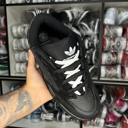 ADIDAS 2000 Black