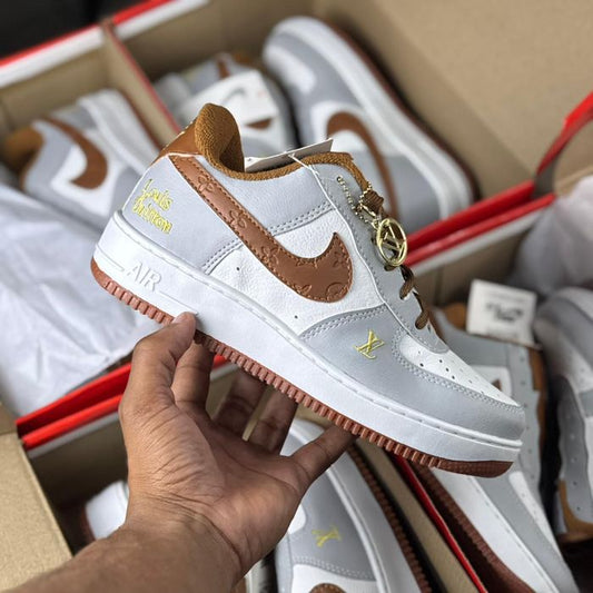 Air Force LV x Branco/Cinza/Marom
