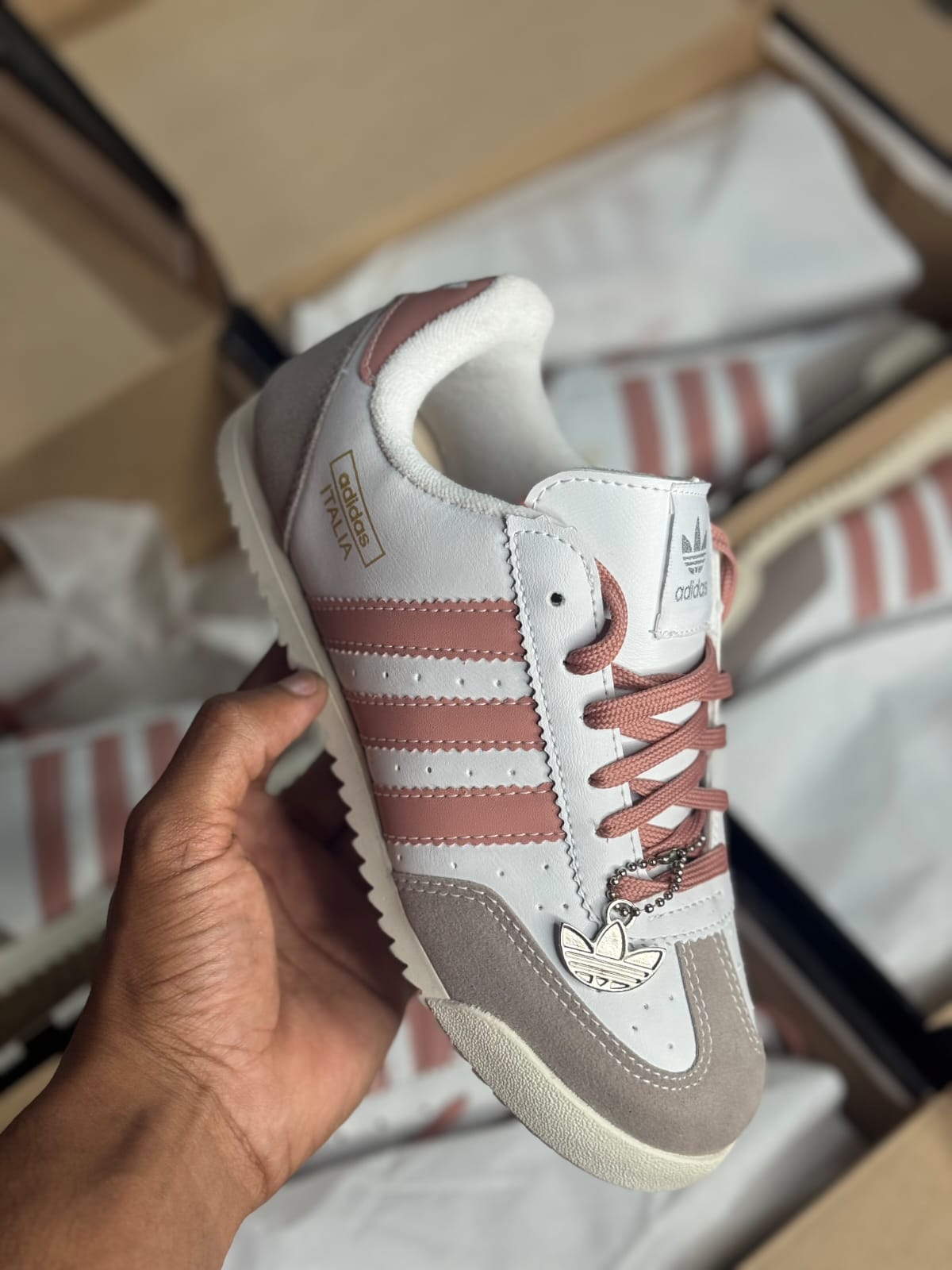 Adidas Itália (Linha Premium) branco x rosé
