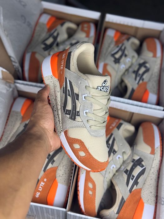 Tênis Masculino Asics Gel-Lyte III x Bege/Laranja (Premium em Couro)