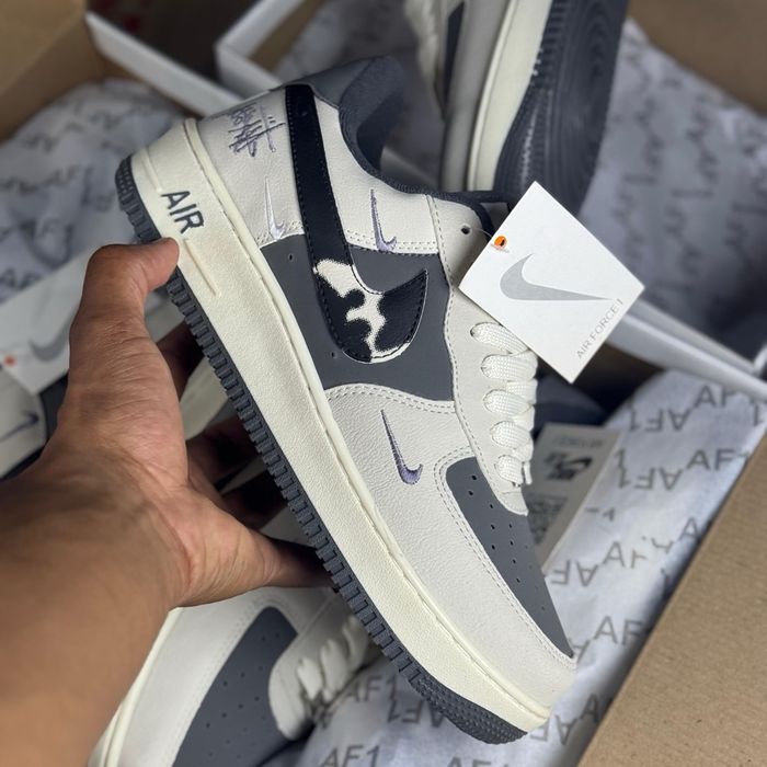 Air Force 1 Low x Stüssy