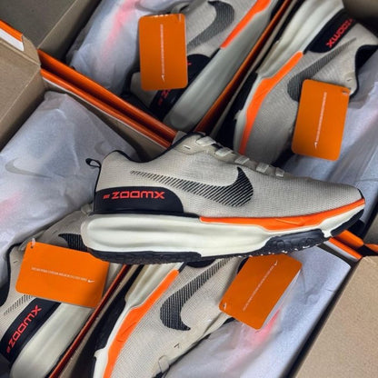 ZoomX 04 - (Linha Premium)x Areia/Preto.