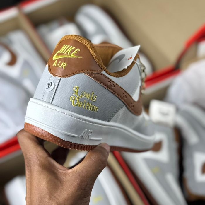 Air Force LV x Branco/Cinza/Marom