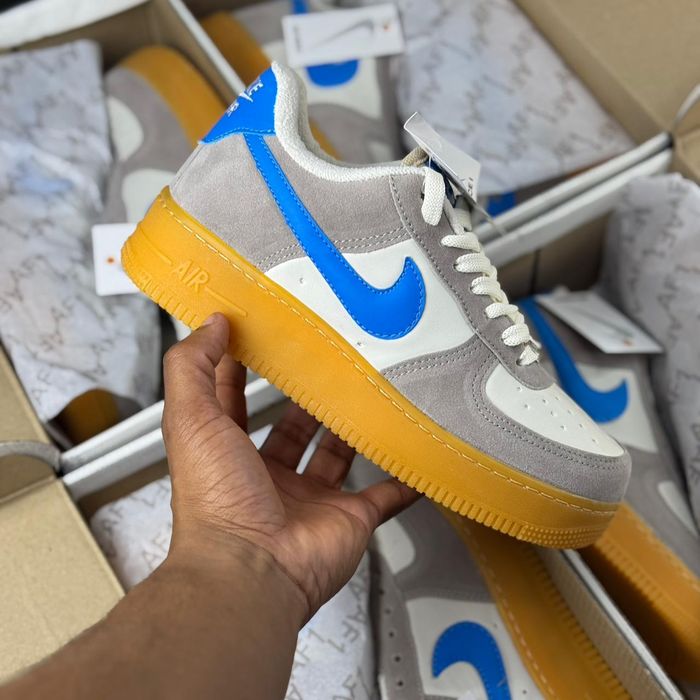 AIR FORCE PLATAFORMA ESTILO, ALTURA E CONFORTO EM UM SÓ TÊNIS! BRANCO/AZUL